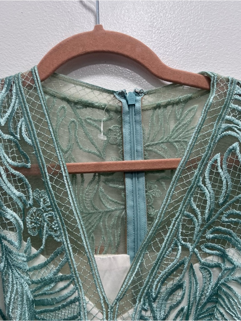 Tadashi Shoji Mint Green Leaf-Embroidered Midi Dress - Picture 7 of 8